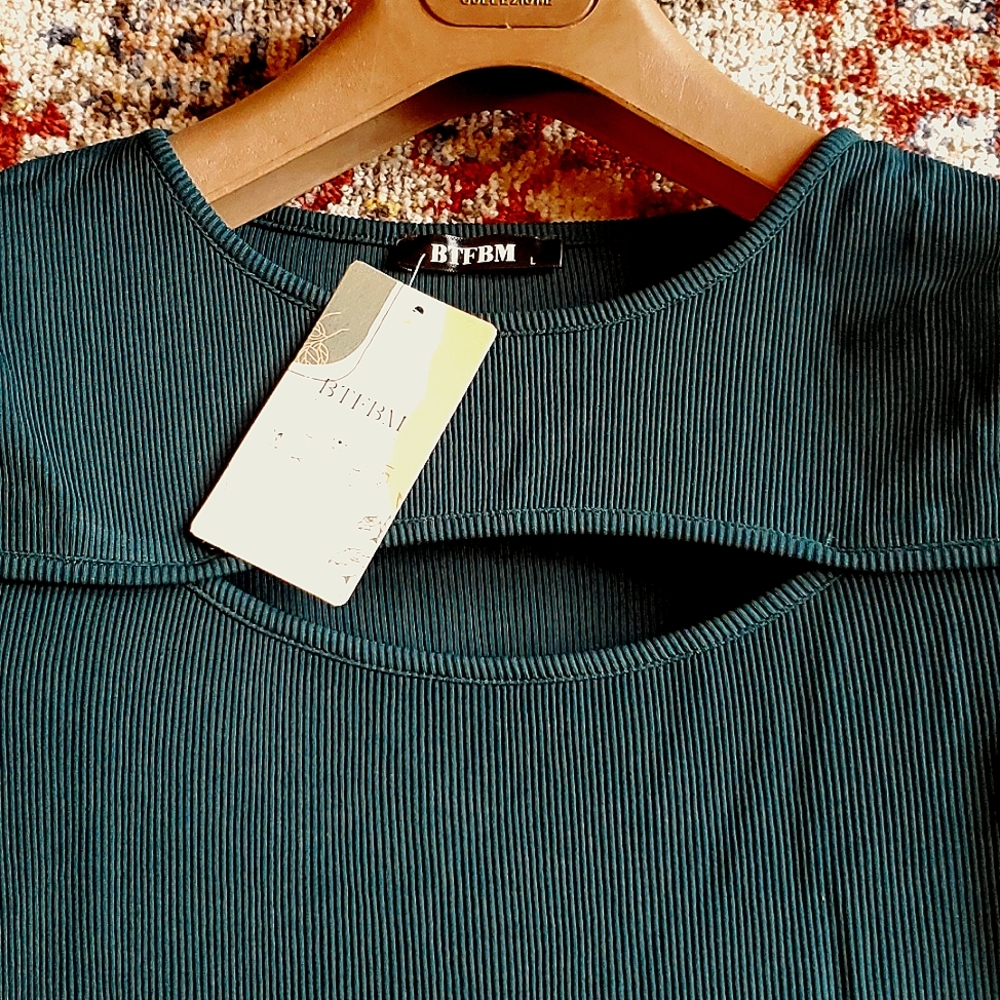 Women's Bodycon Dress Front Cutout Long Sleeve Crew Neck Solid - Picture 3 of 4